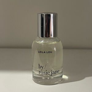 Leila Lou by/ Rosie Jane Cleanser